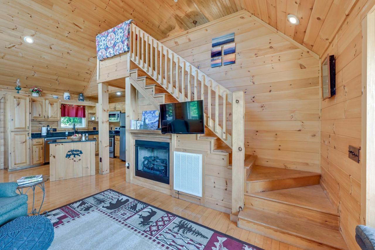 Warm And Cozy Cabin With Deck On Top Of The Blue Ridge Fancy Gap Экстерьер фото