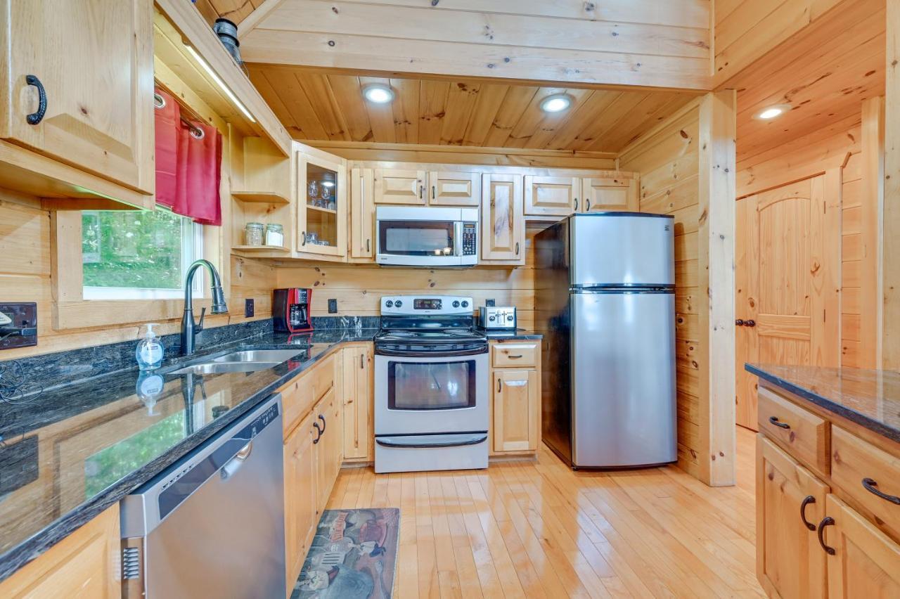 Warm And Cozy Cabin With Deck On Top Of The Blue Ridge Fancy Gap Экстерьер фото