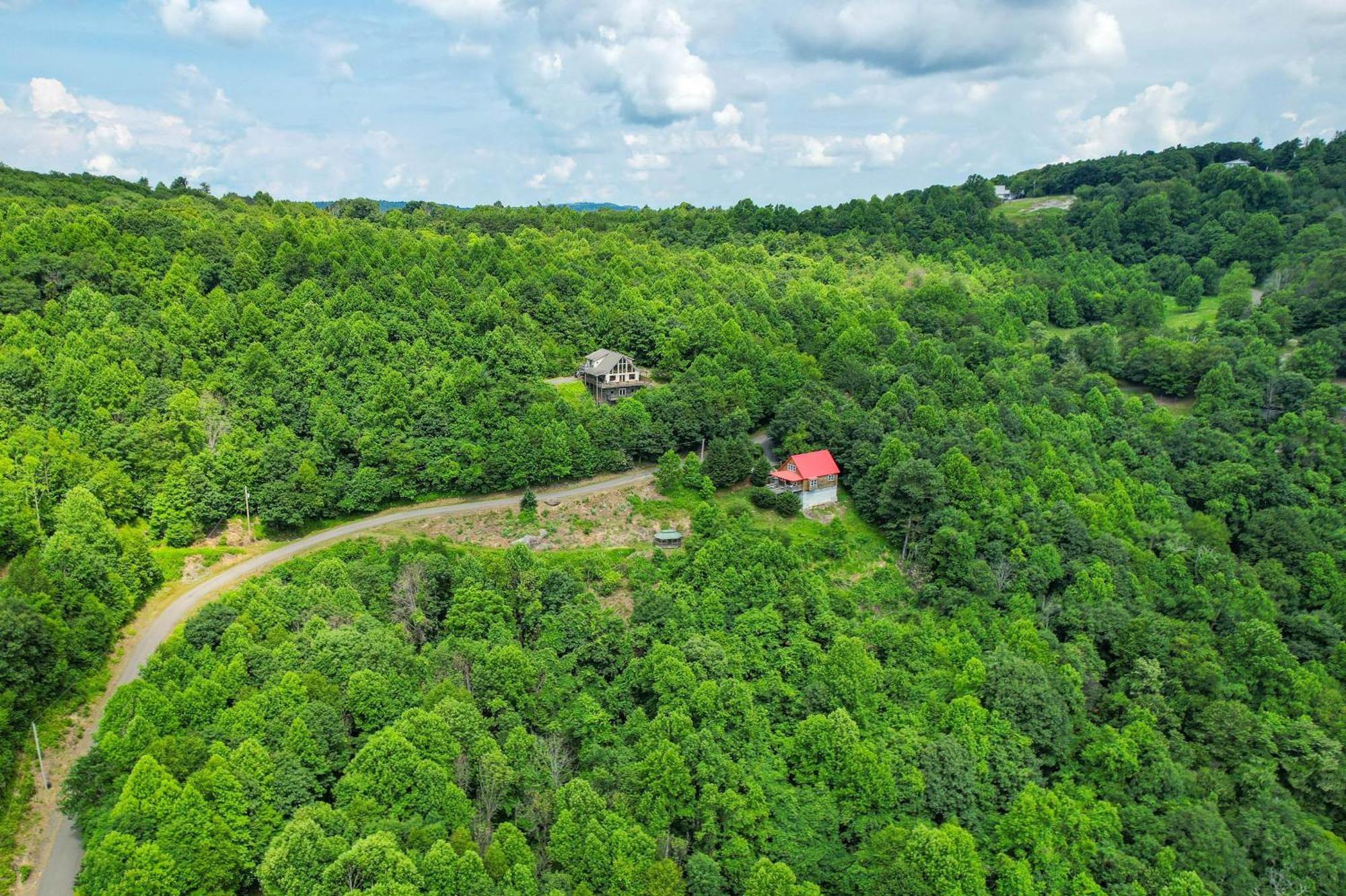 Warm And Cozy Cabin With Deck On Top Of The Blue Ridge Fancy Gap Экстерьер фото