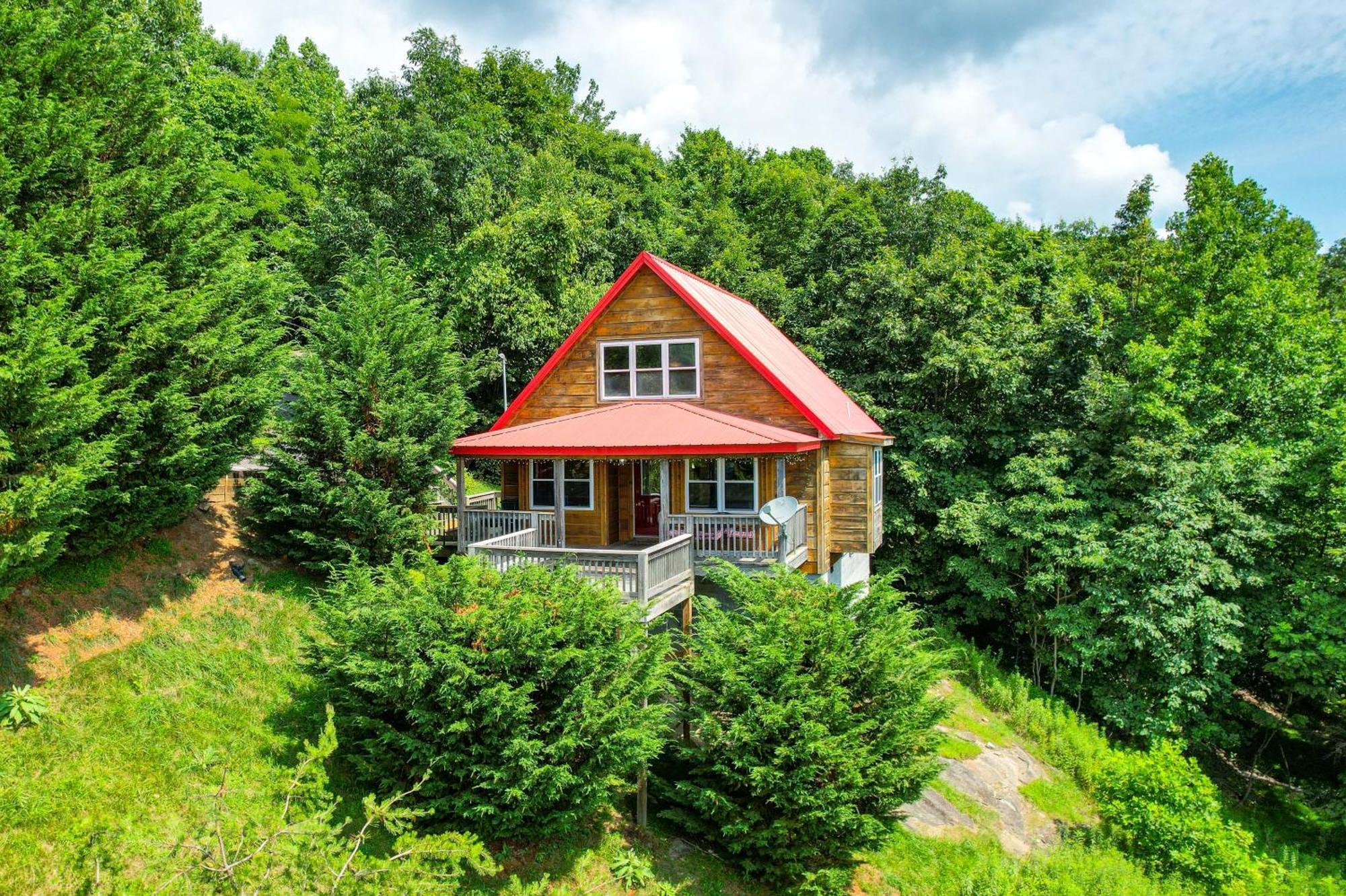 Warm And Cozy Cabin With Deck On Top Of The Blue Ridge Fancy Gap Экстерьер фото